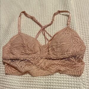 Auden Lace Bandeau in Soft Pink